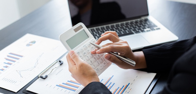 Dont-miss-the-boat…-and-no-you-cant-deduct-that-boat